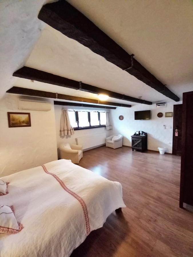 Bed and Breakfast Sári Csárda Panzió Dunakiliti Exterior foto